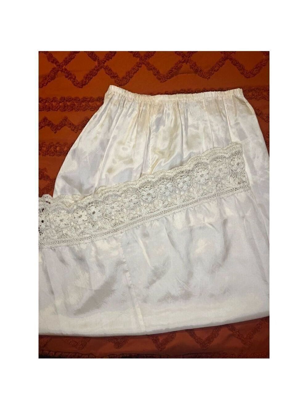 New Frontier Slip. Shiny heavy silky feel. USA. Sz. Large - Picture 16 of 16